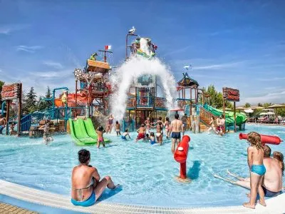 Campeggio Solaris Beach Resort  Aquapark piscina | AdriaCamps