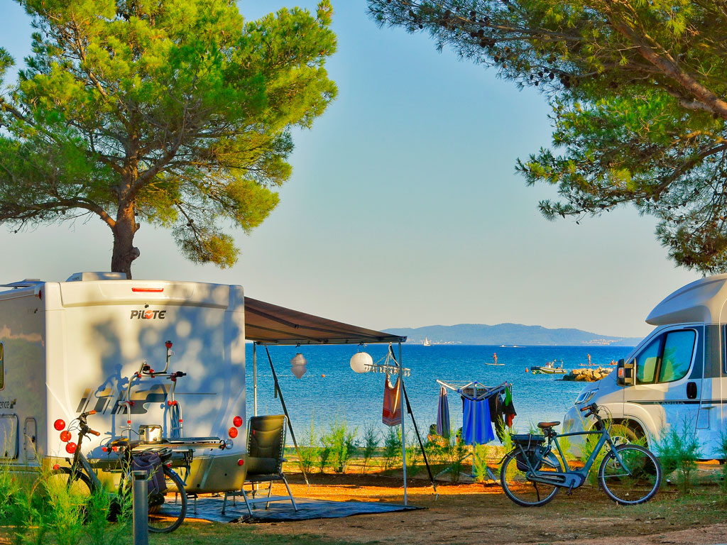 Lopari-pitches-Premium-Mare-camping-spot