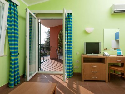 Naturistički kamp Koversada apartman spavaća soba | AdriaCamps