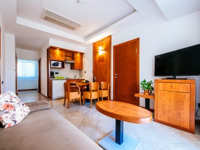 Kamp Zaton Holiday Resort apartman za 5 osoba 4* spavaća soba i blagovaonica | AdriaCamps