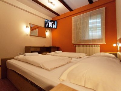 Kamp Turist Grabovac apartman spavaća soba | AdriaCamps