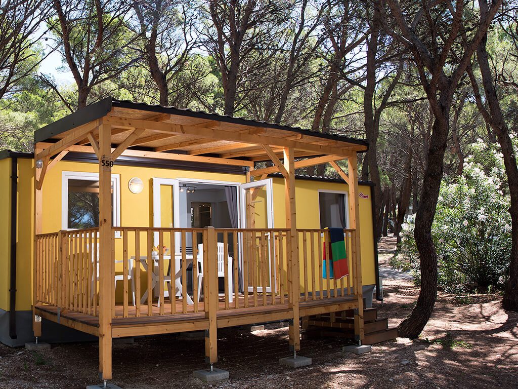 Campeggio Basko Polje case mobili Hvar | AdriaCamps