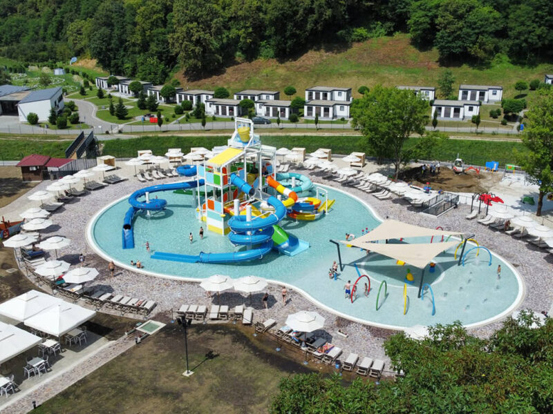 Piscina coperta del Camping Terme Jezercica
