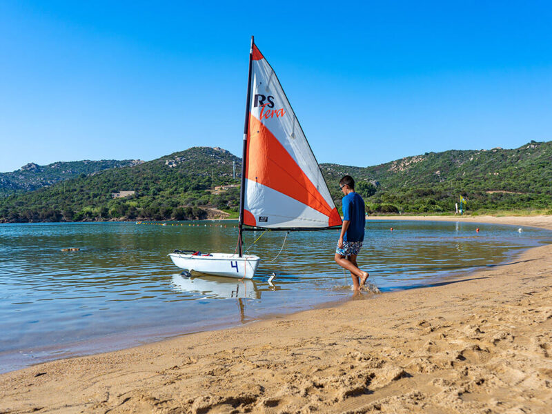 Kamp Capo D Orso Jedrenja Na Dasci