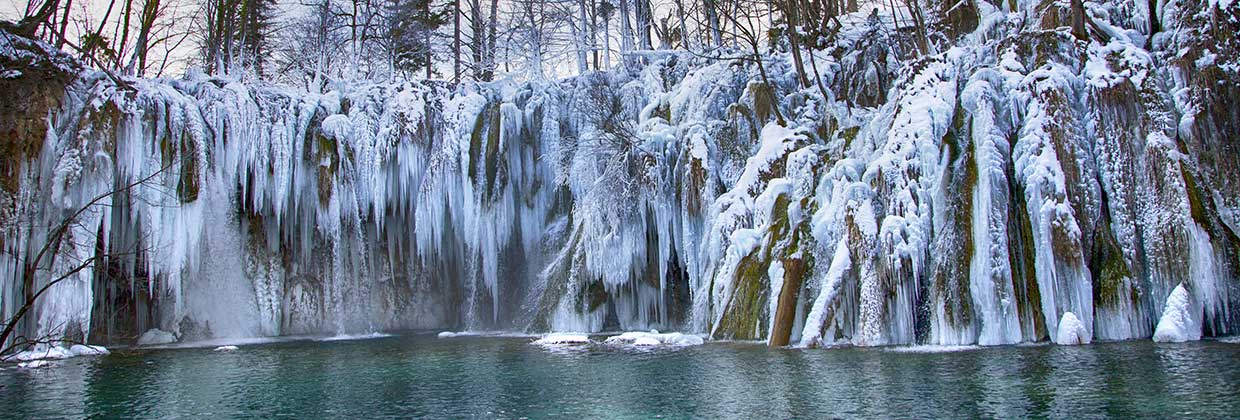 Plitvice-National-Park-Nature-in-Winter