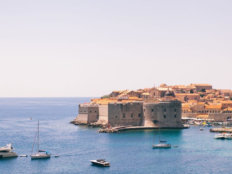 Kampiranje na moru: otkrijte Dubrovnik